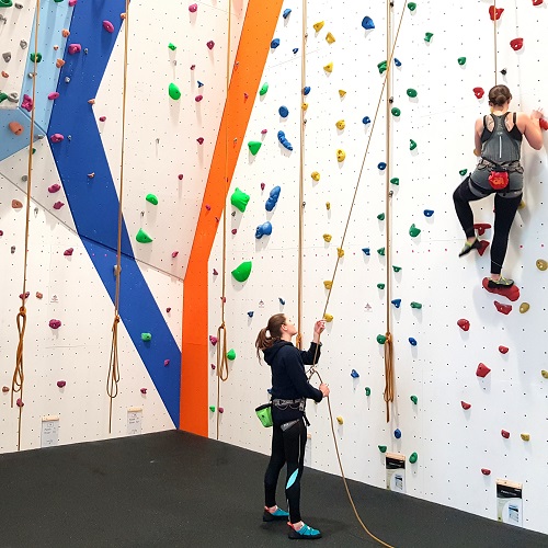 SOCIAL CLIMBING FOR ADULTS